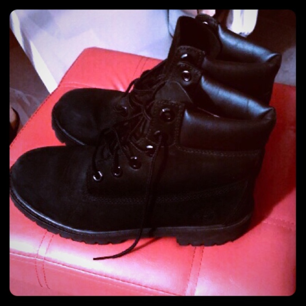 Lightly worn Timbs, Limited Edition Black